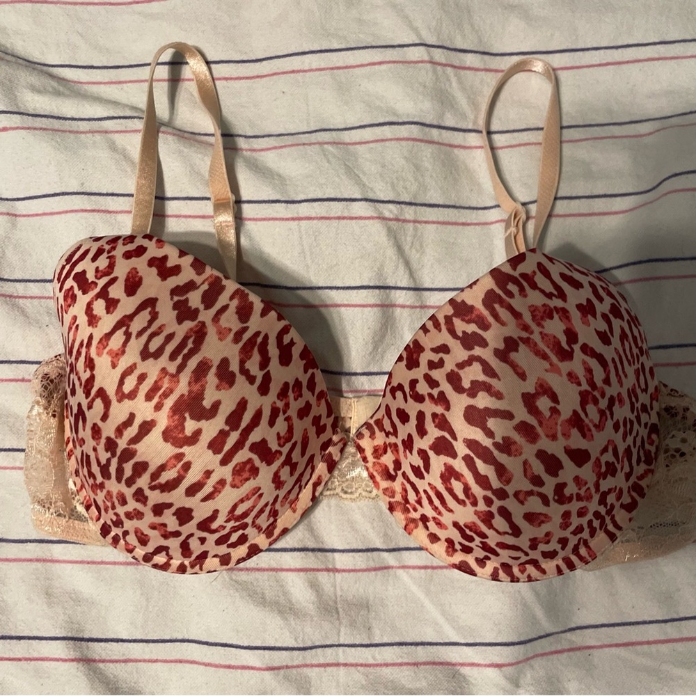 5/$25 SALE Maidenform Push-Up Underwire Size 38B Red Leopard Print Bra